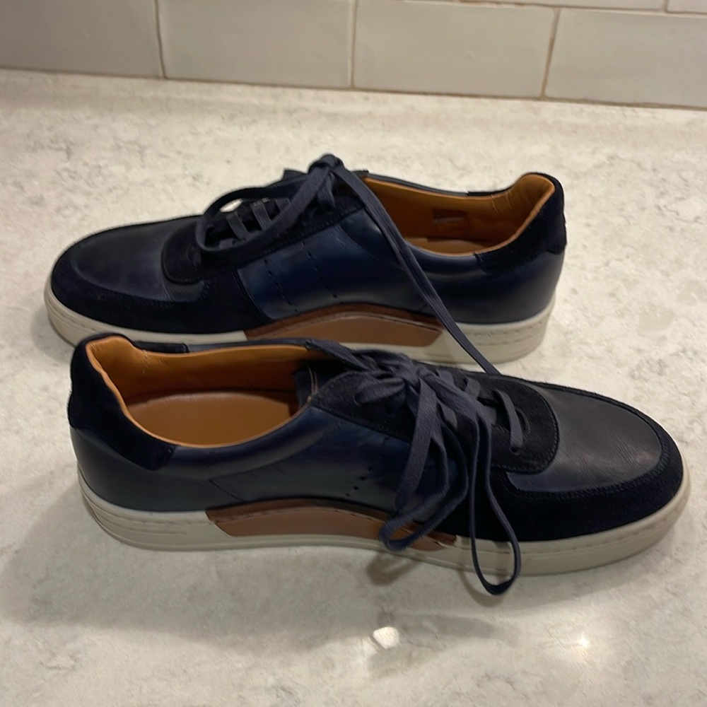 Magnanni Shoes, Black Leather and Suede Sneakers, size 9 - Picture 6 of 9